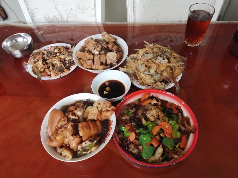 中午吃大菜
