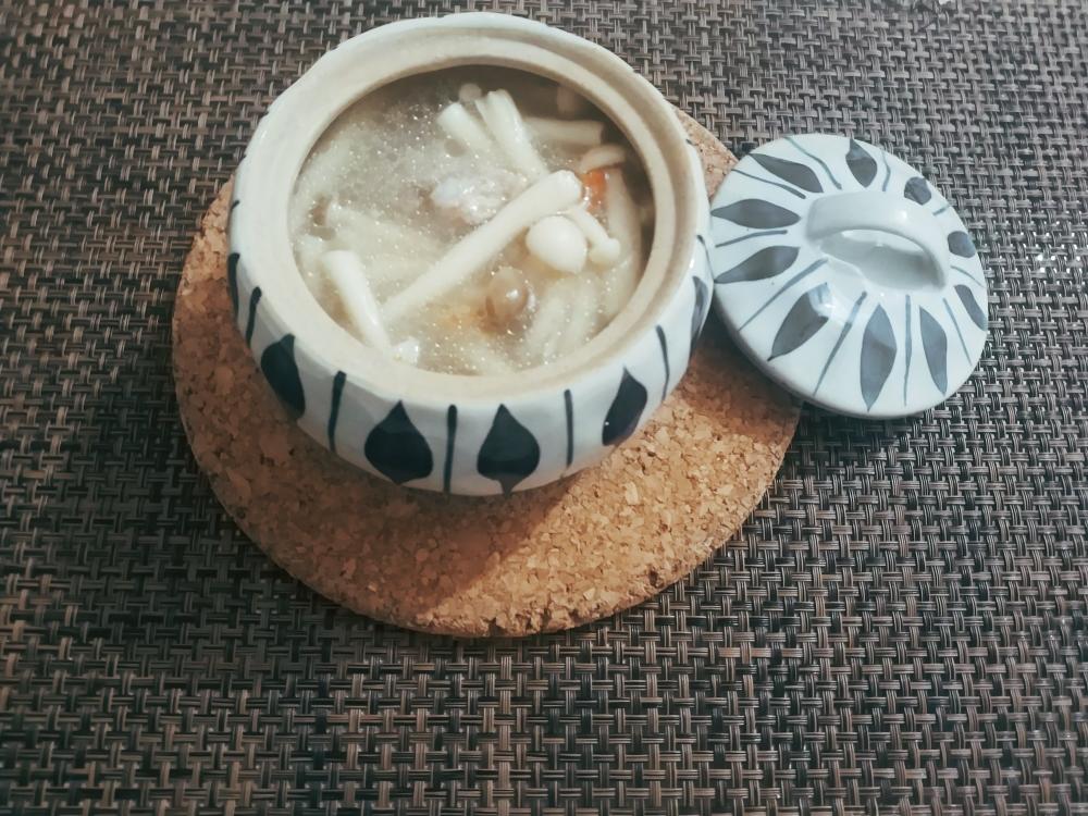 龙骨菌菇汤