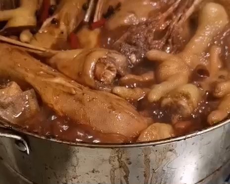 干锅鸭头的做法