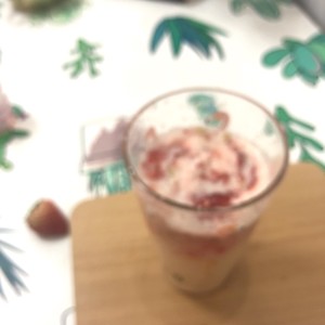 网红之~草莓雪碧养乐多