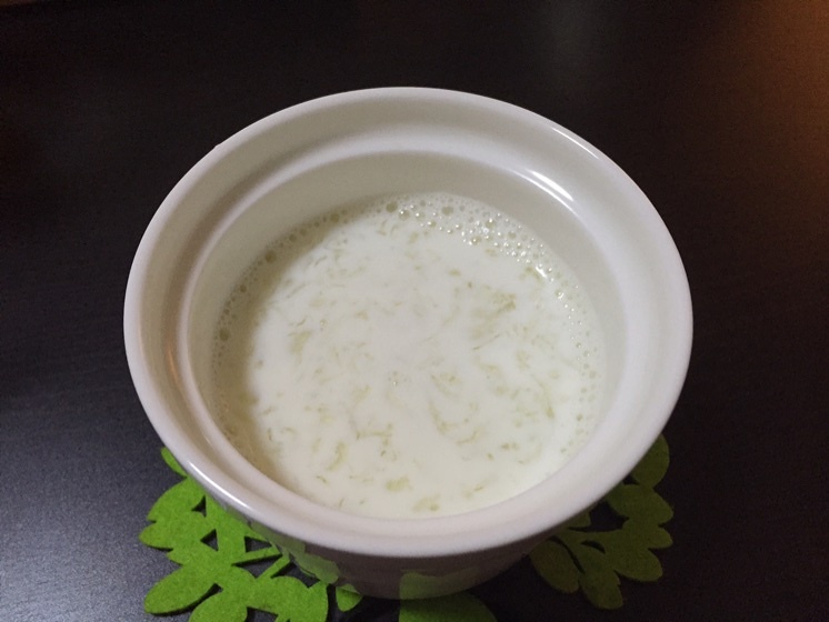 燕窝炖牛奶的做法