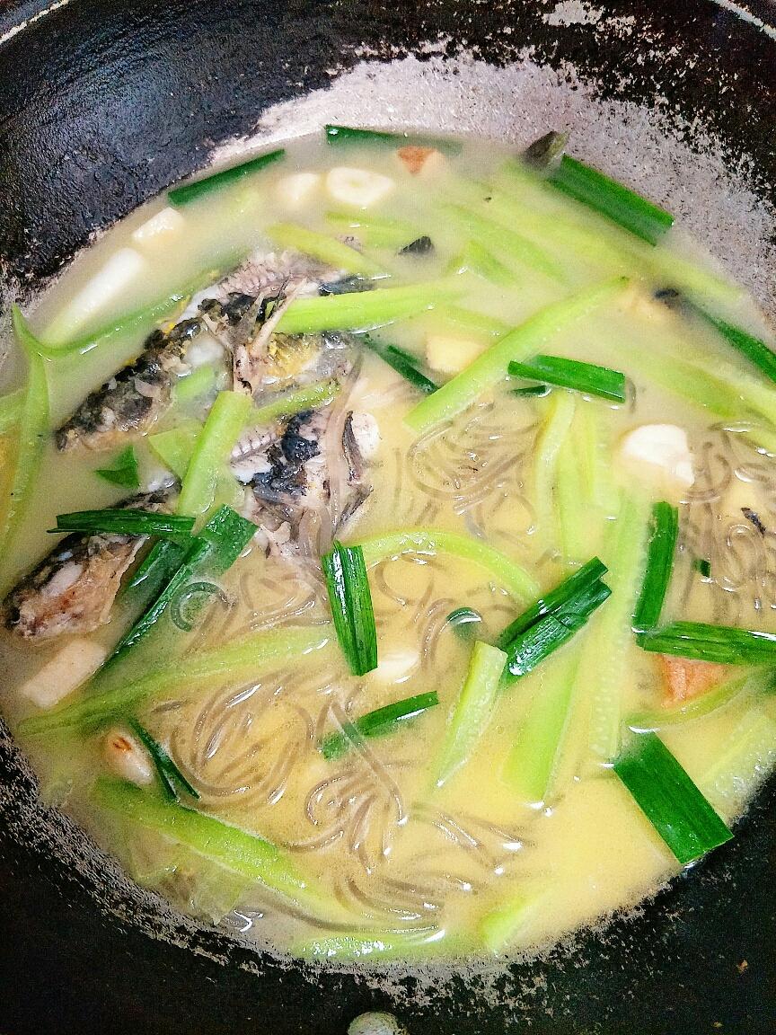 宝宝黄骨鱼粉丝汤的做法【步骤图】_菜谱_下