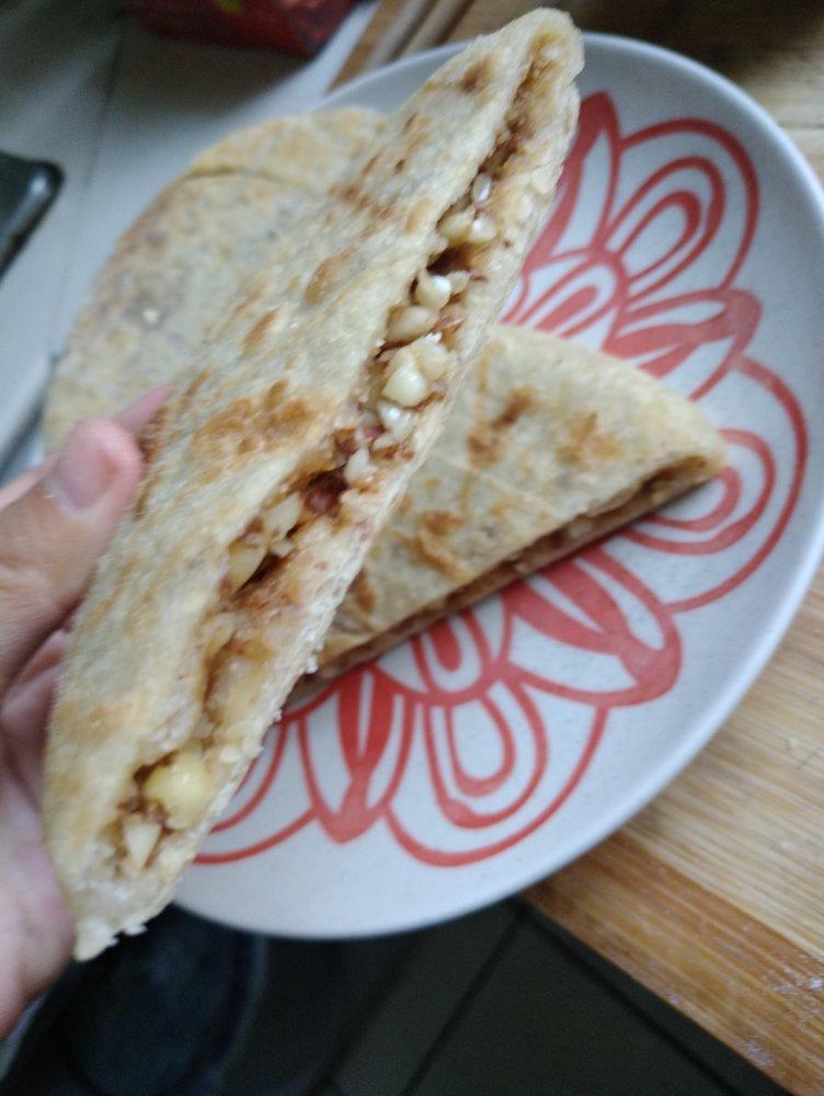 谷子粒_pq8y做的发面糖饼