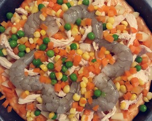 什锦鸡肉虾仁披萨(附详细披萨皮的做法)的做法 步骤5