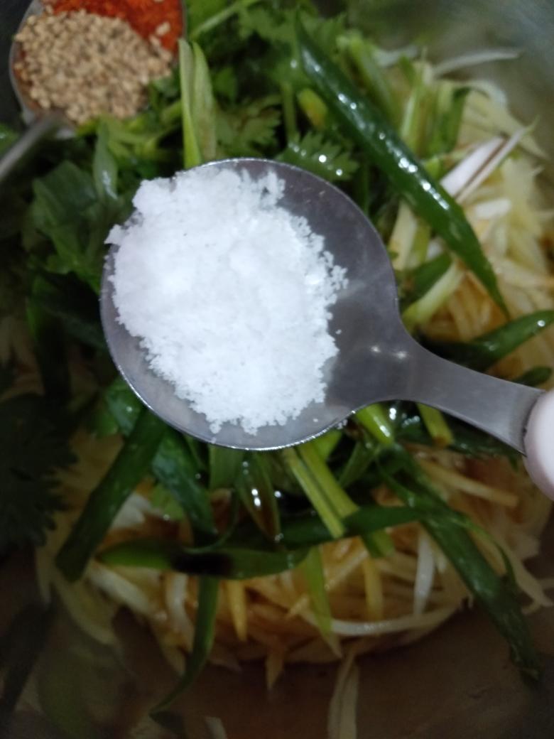 凉拌土豆丝