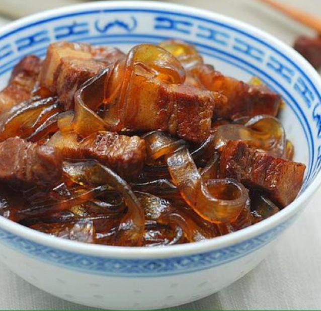红烧肉炖宽粉