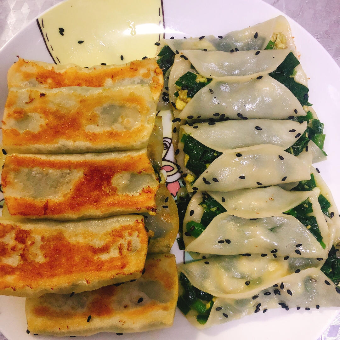 风吃掉月亮湾做的韭菜鸡蛋锅贴