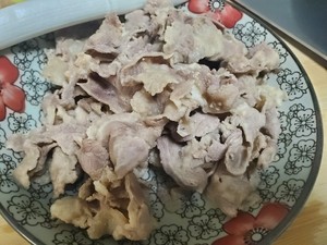 洋葱炒牛肉卷的做法 步骤1