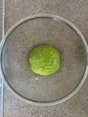 比菠菜更翠绿美丽的斑斓馒头的做法 步骤4
