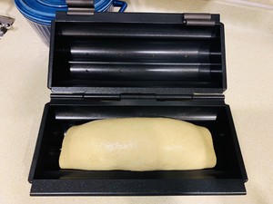 梅花双色吐司的做法 步骤6