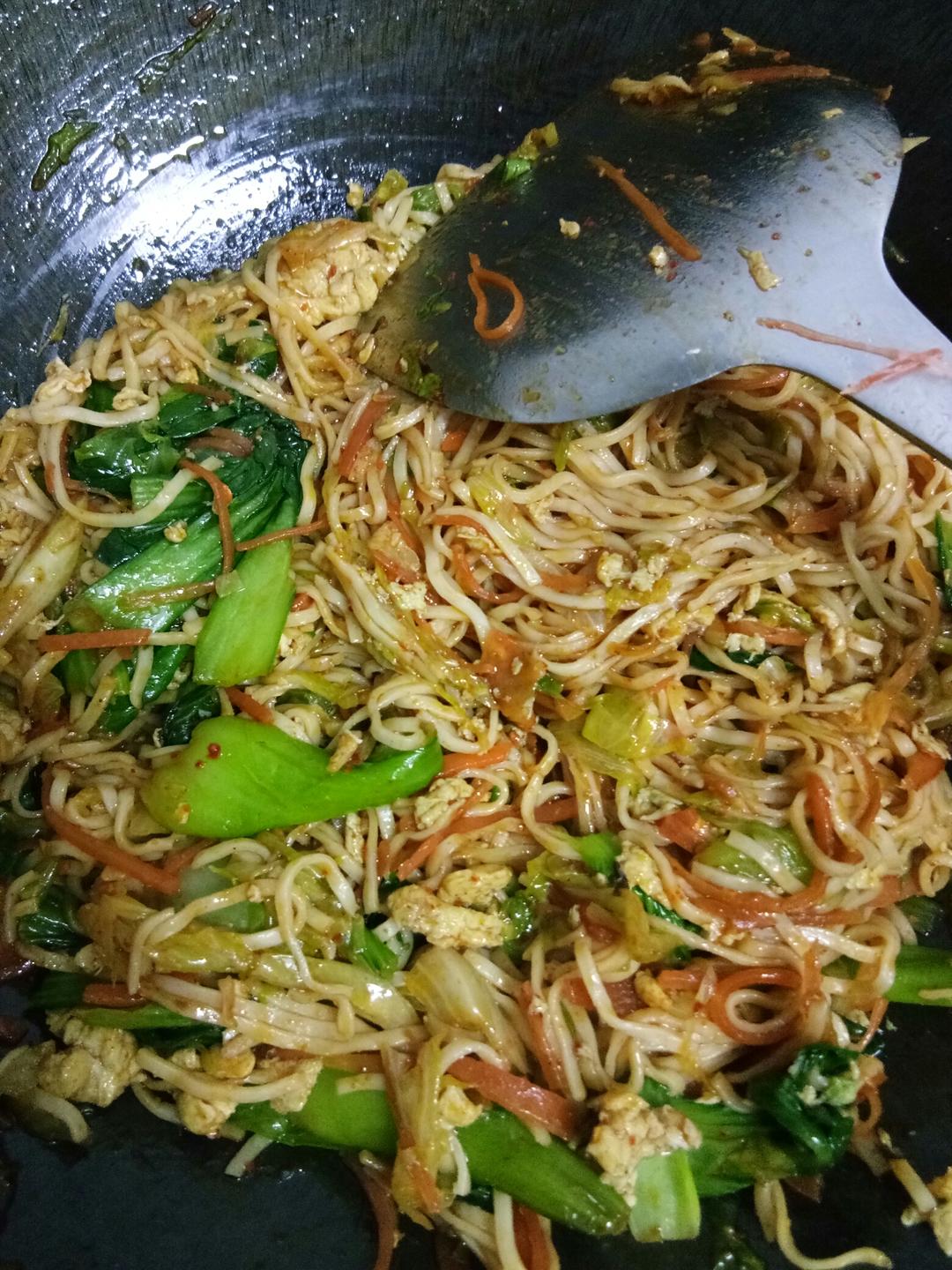 炒细面 