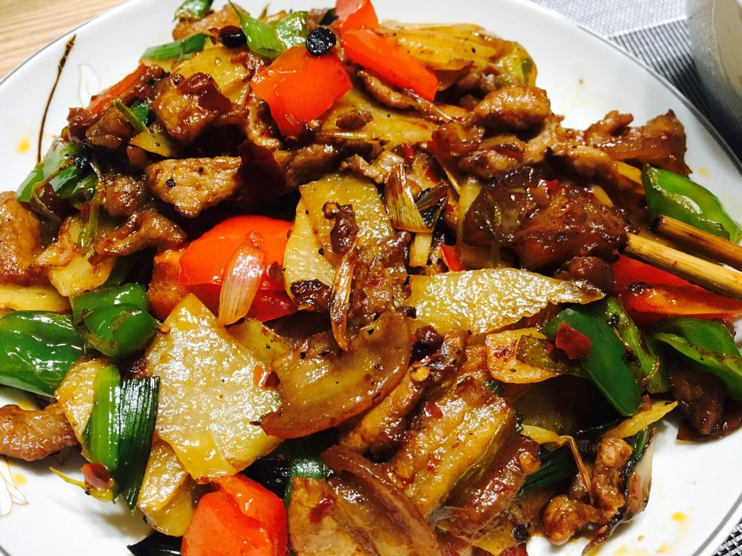 malan兰儿做的土豆盐煎肉