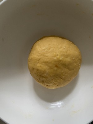 奶香芝麻南瓜鸡蛋饼干的做法 步骤4