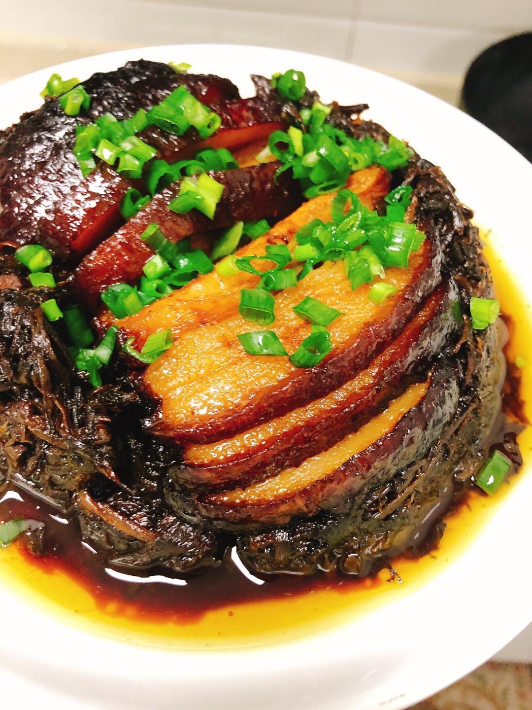 四步法吃家常梅菜扣肉