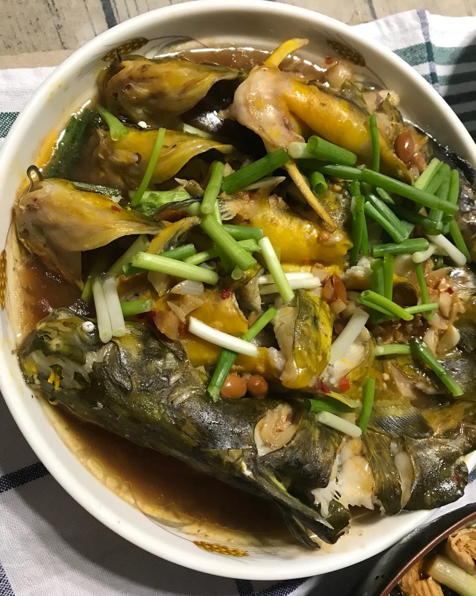 养涵做的豉汁蒸黄骨鱼