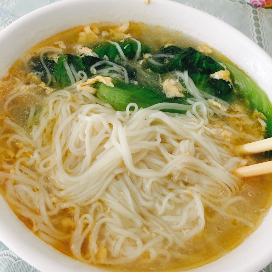 陈鸭鸭做的清汤面