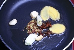 爸爸的拿手菜,番茄炖牛肉的做法 步骤2