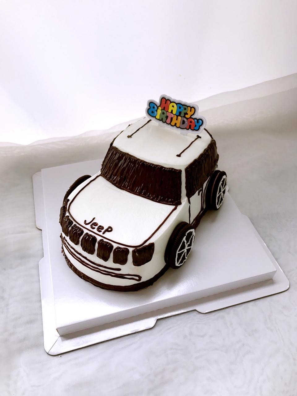 郭美美吃货工作室做的最潮的jeep car cake汽车蛋糕