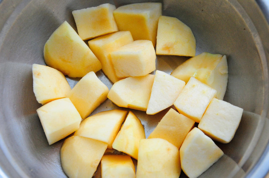 【拔丝苹果 百分百成功 附炒糖过程最详细图解 适合各种拔丝菜品的做法步骤图】千寻树-制作