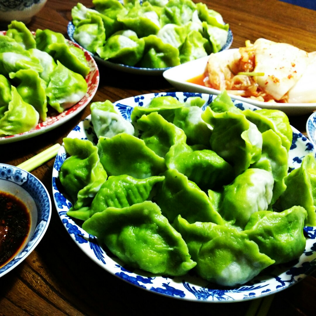 安联勇懿做的海鲜蔬菜饺子