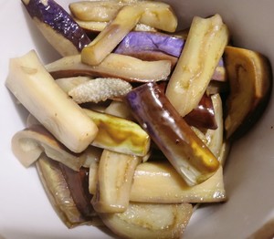 开胃下饭菜~鱼香茄子煲的做法 步骤5