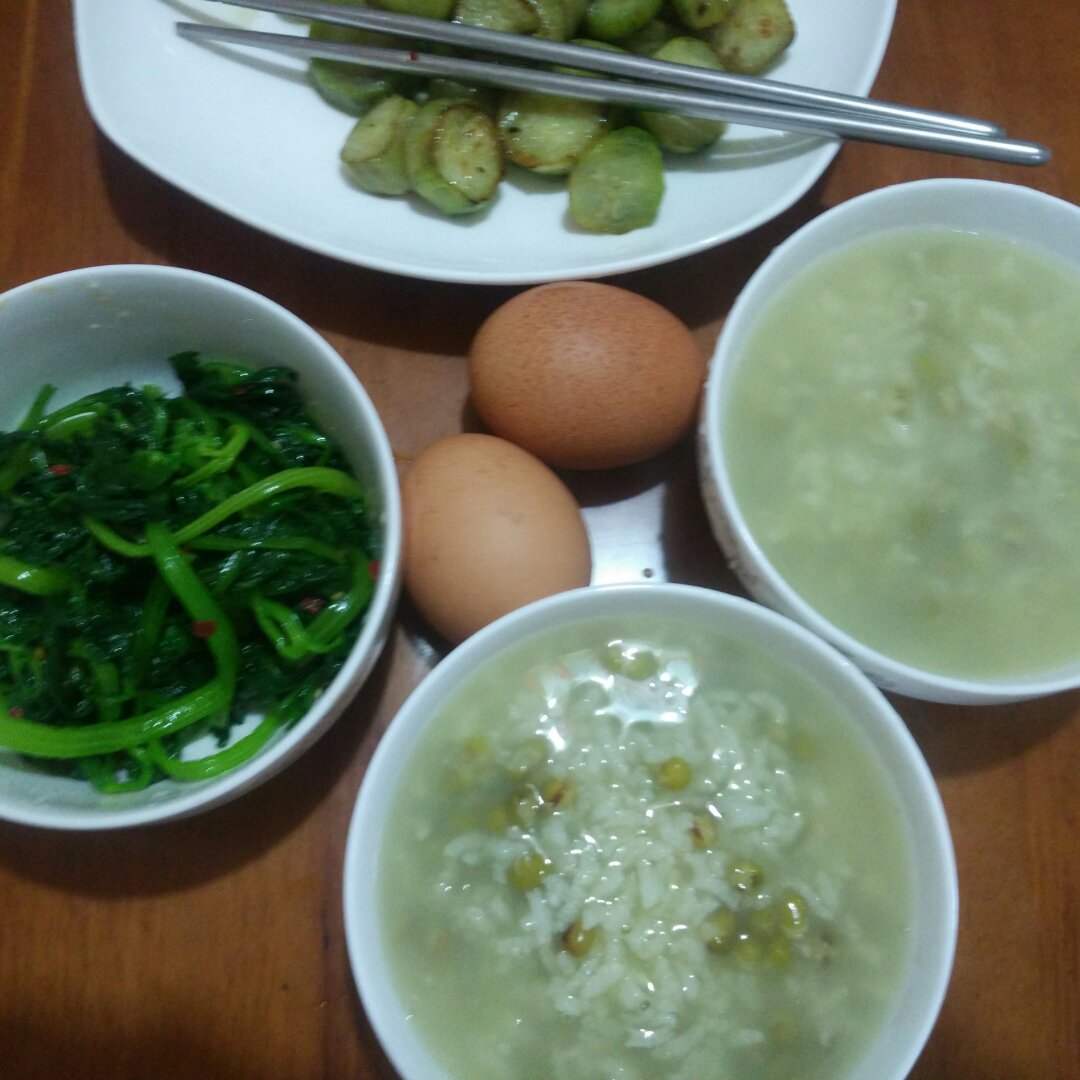 莫小麦做的绿豆粥