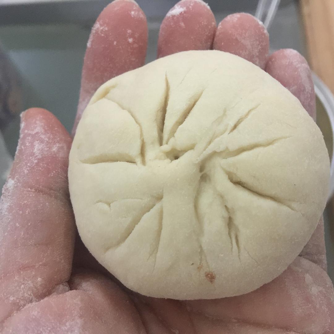 【奶酪土豆餐包的做法步骤图，怎么做好吃】小鱼咩咩-制作