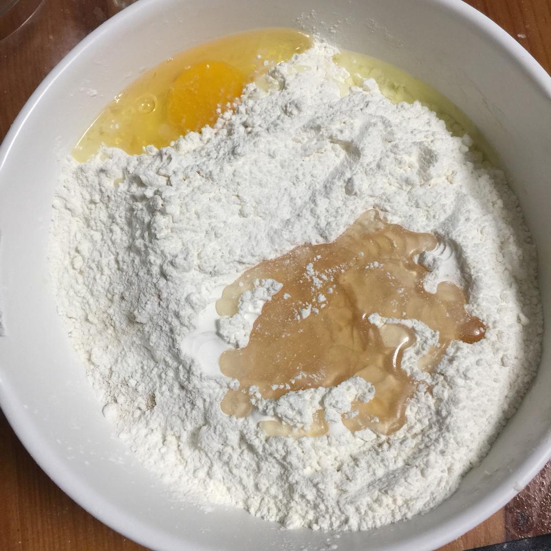 鸡蛋蜂蜜馒头的用料