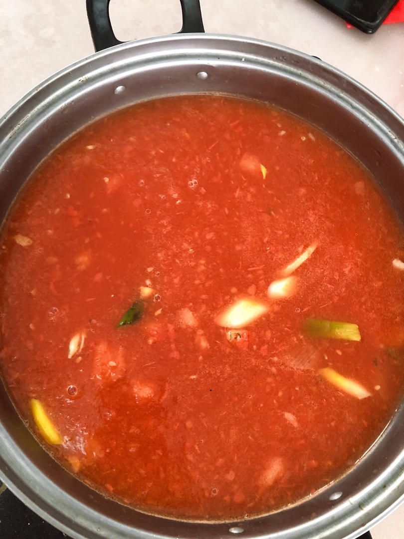 图图大奔做的番茄锅底(超级香浓)