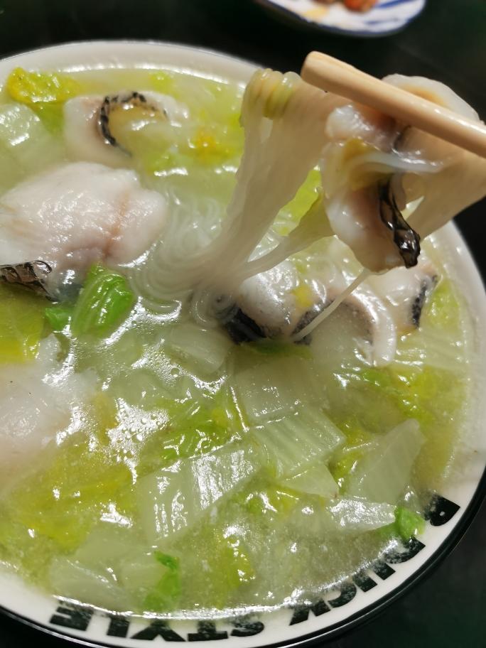 白菜鱼片粉丝汤