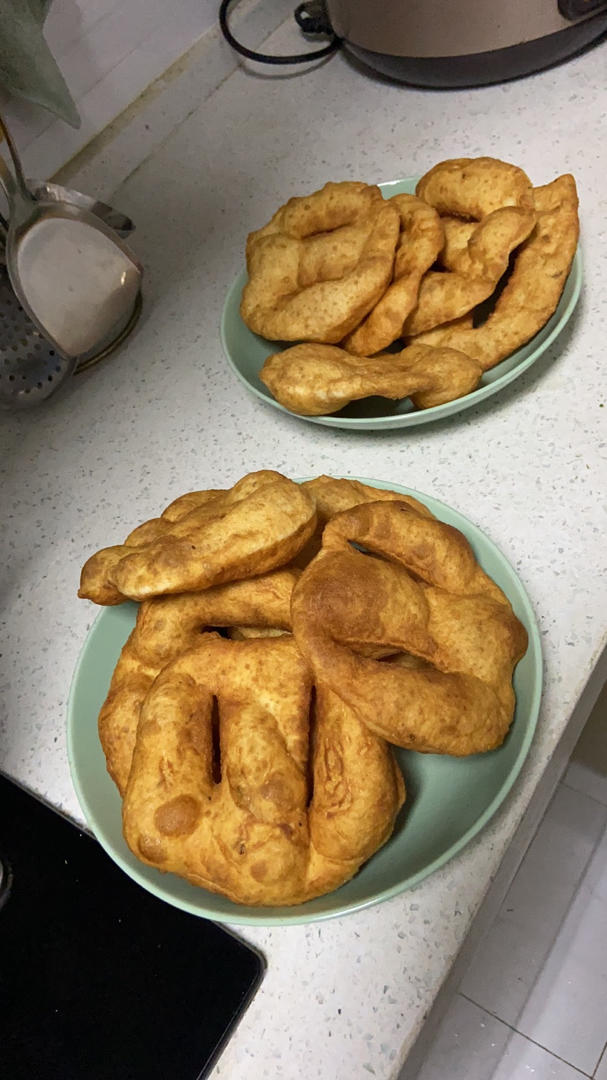 你我皆凡人啊做的健康美味的炸油饼糖油饼