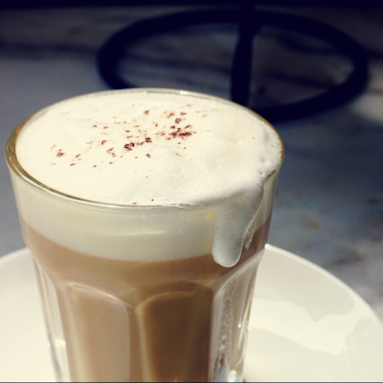 a_mi做的百利甜拿铁 baileys latte>