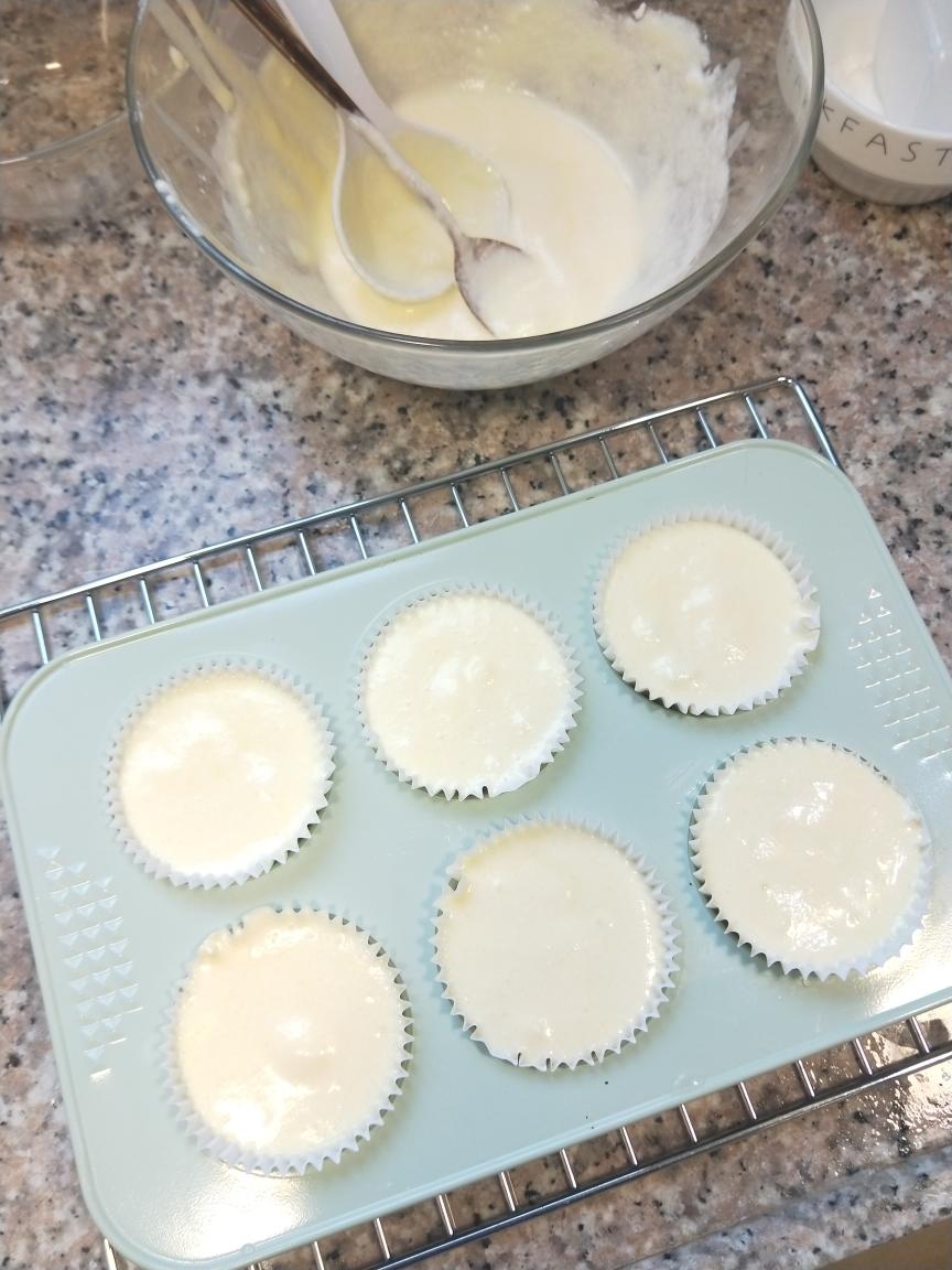 【【超详细】好利来口感半熟芝士的做法步骤图】一只会武功的田螺-制作