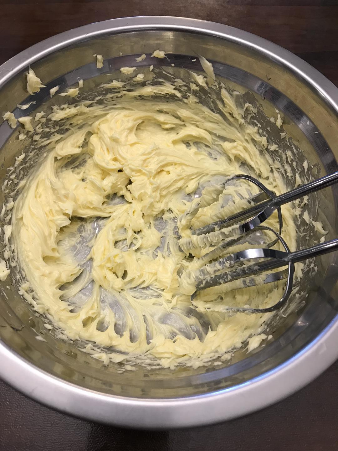 【卡通动物饼干的做法步骤图，怎么做好吃】飞天馋猫猪猪-制作