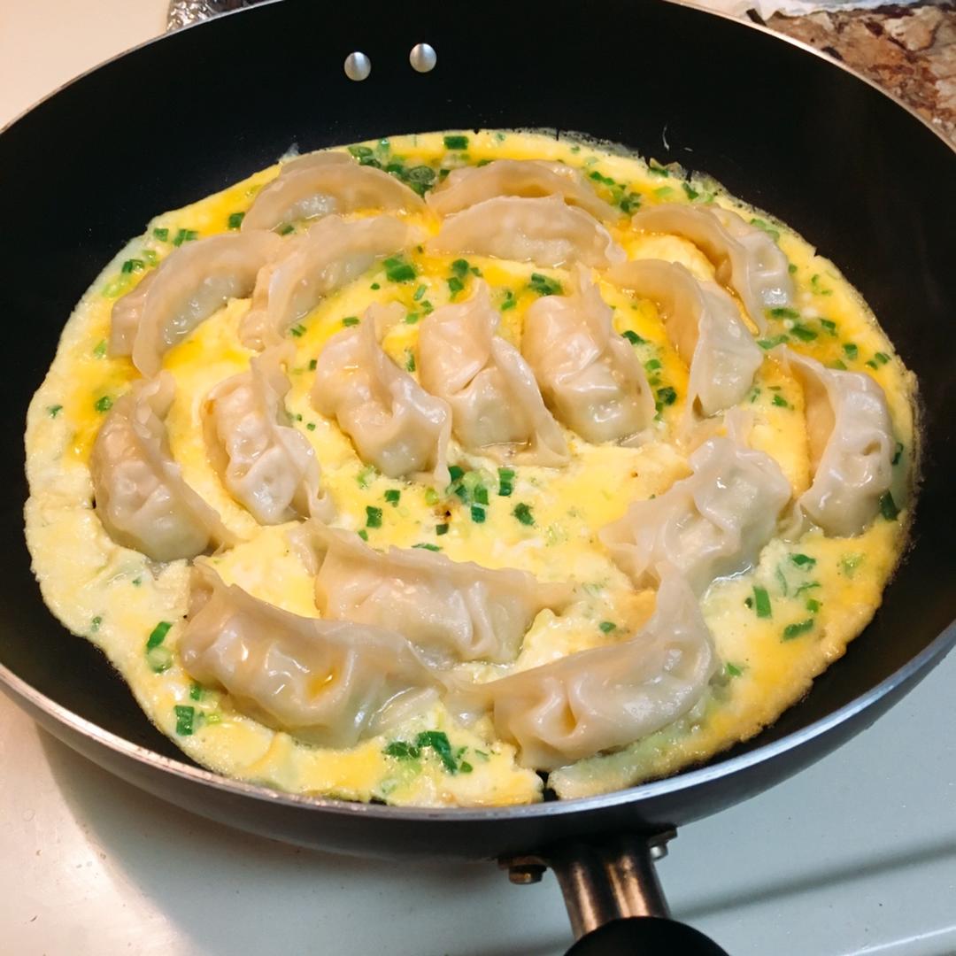 绵羊奶油卷做的蛋抱煎饺(速冻饺)