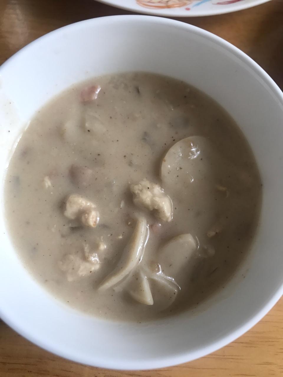 小甜蜜蜜猫做的奶油鸡茸蘑菇汤必胜客同款