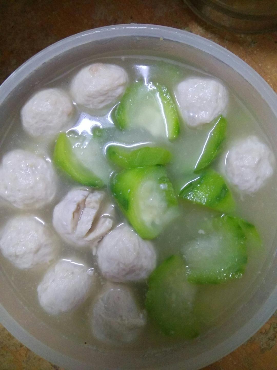 丝瓜肉丸汤