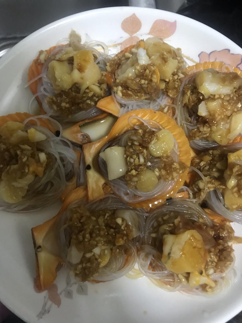牛肉熟了做的零失败的蒜蓉粉丝蒸扇贝