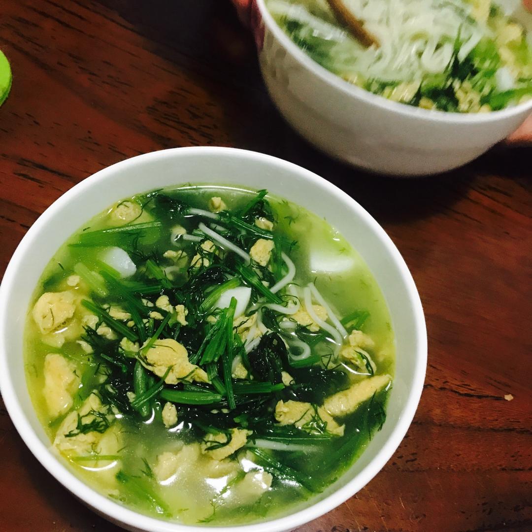 greeny_0129做的茴香鸡蛋面