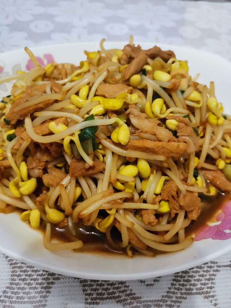 豆芽炒肉