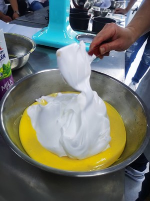 网红爆款冰乳酪的做法 步骤3