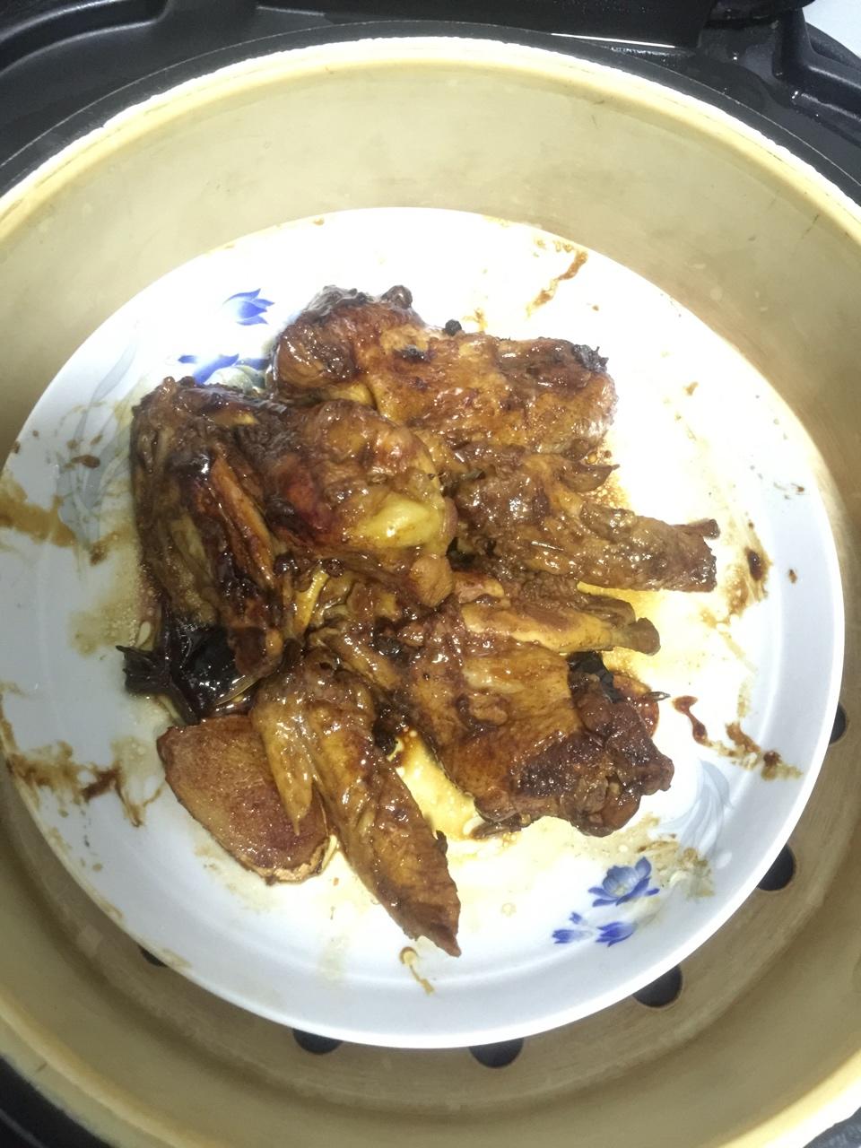 想念丶麦子做的酱香鸭翅