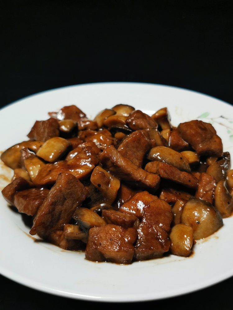 tj隆哥做的黑椒口蘑牛肉粒