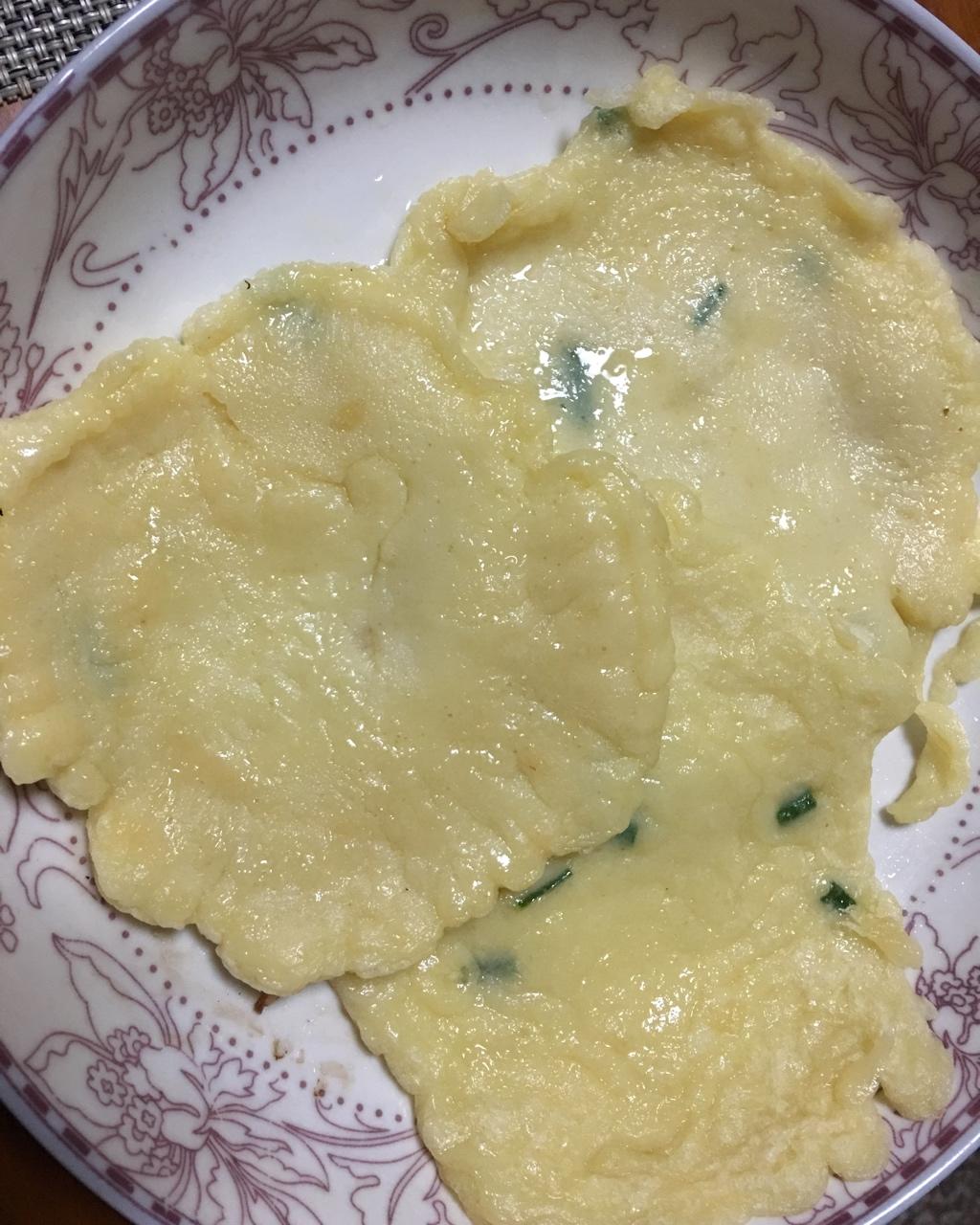 莫琰儿做的面粉粑粑