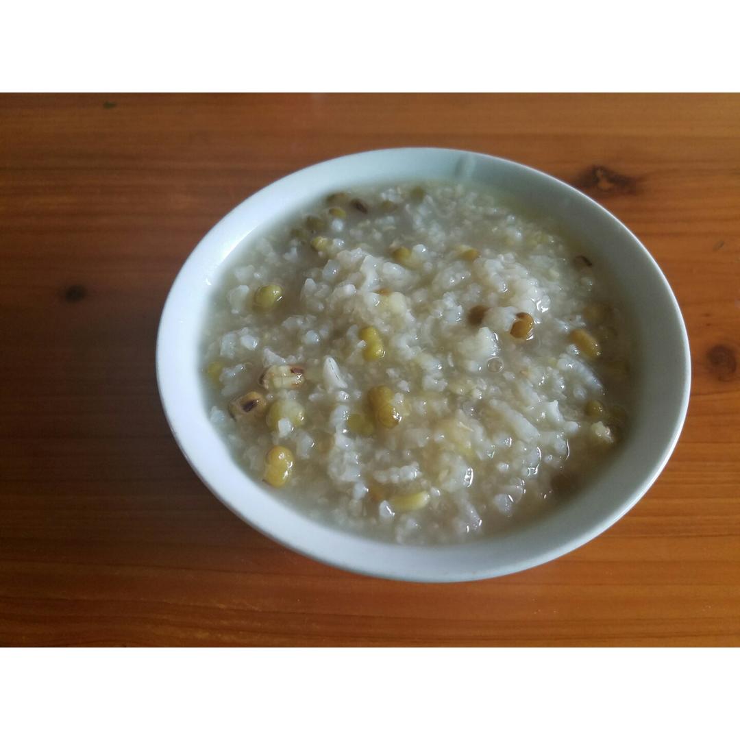 五福六顺做的绿豆稀饭