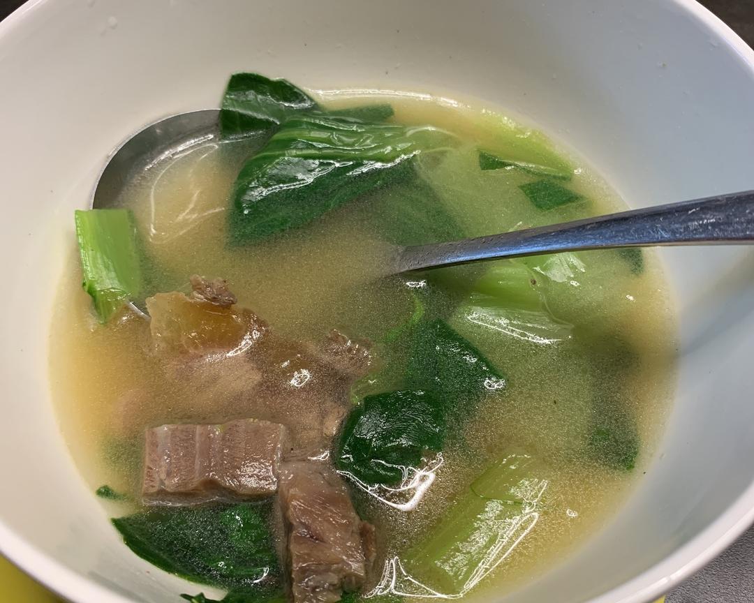 青菜牛肉汤