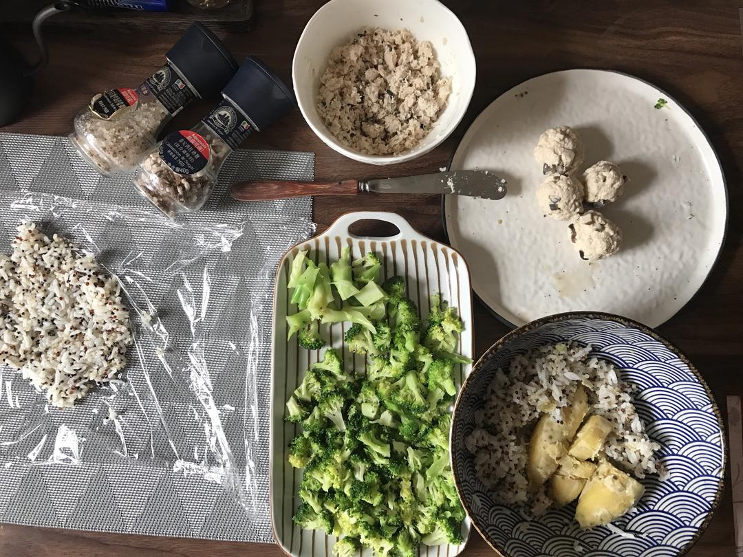 Takeaway-鸡胸饭卷(可变式)的做法 步骤1