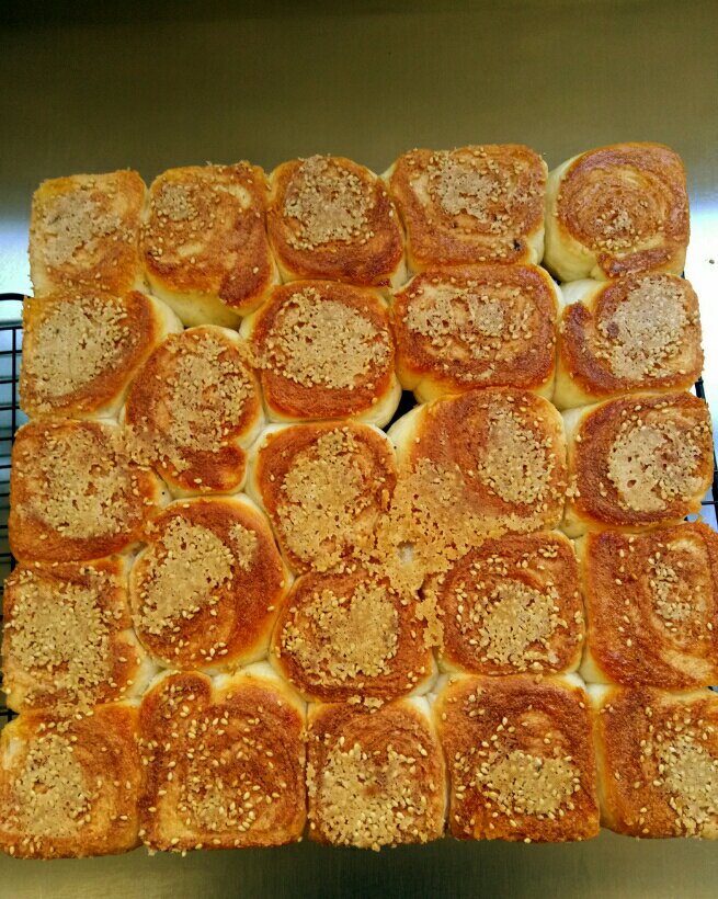 闲人马大姐_uwb8做的脆底蜂蜜小面包