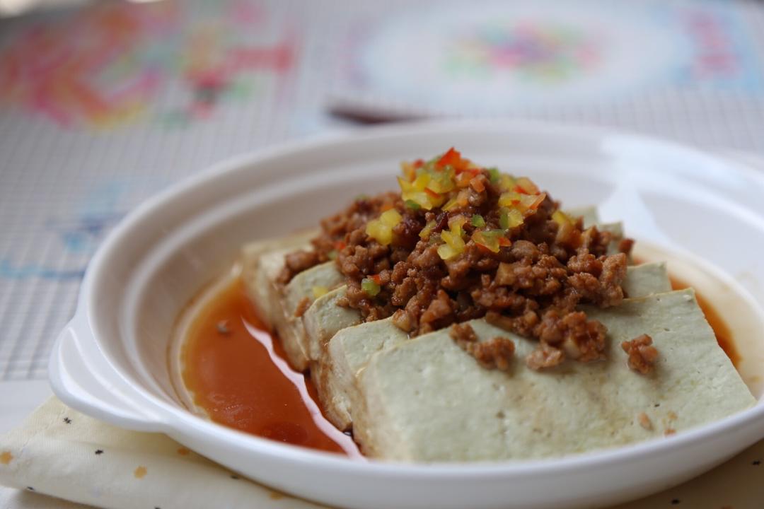 肉酱蒸豆腐