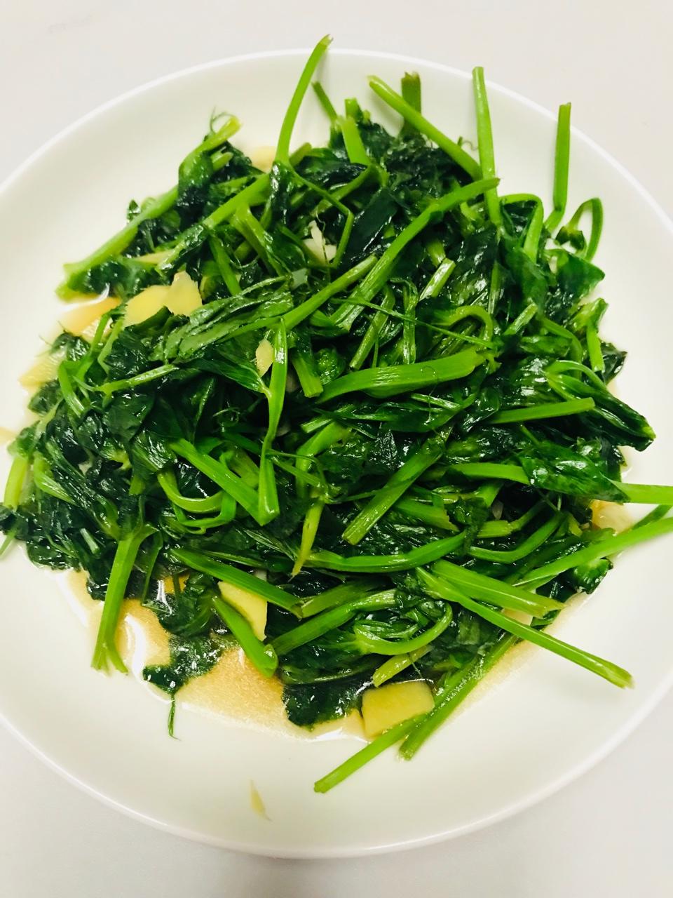 llf-2做的清炒豌豆苗